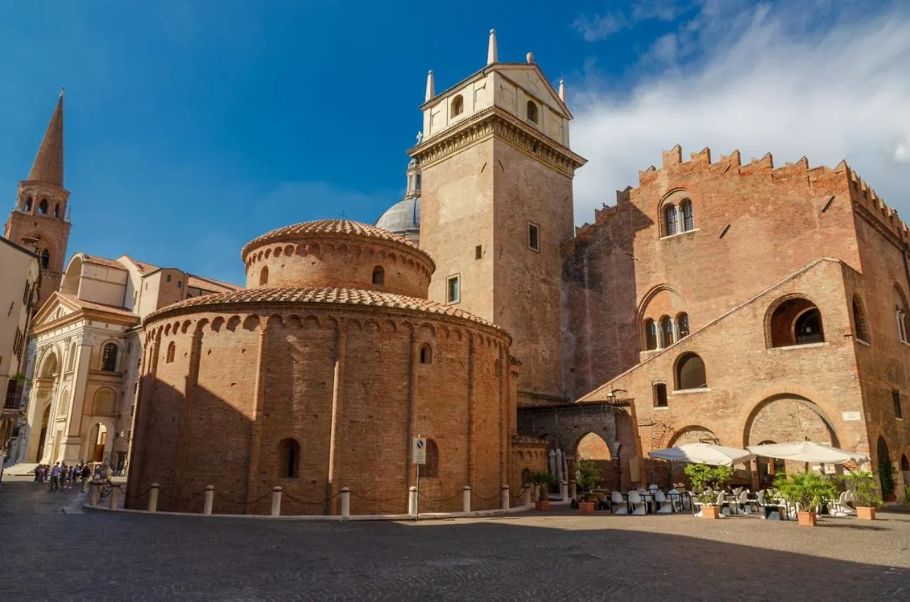 Hotel apartamentowy Dimore Al Te Mantua